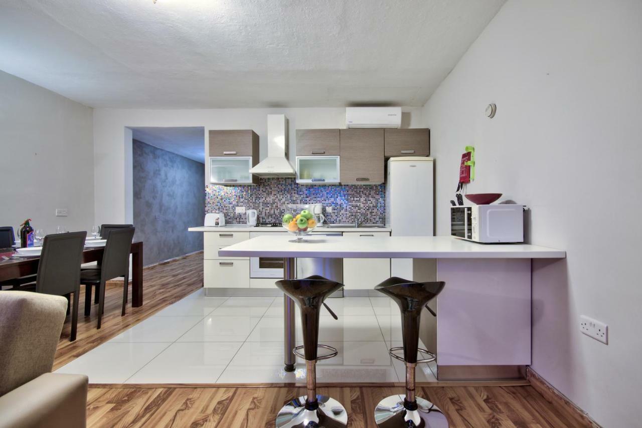 Spinola Court - Stunning Seaview Apartment & Penthouse On Spinola Bay By Shortletsmalta Saint Julian's Exteriér fotografie